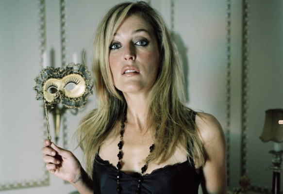 Gillian Anderson pic #87389