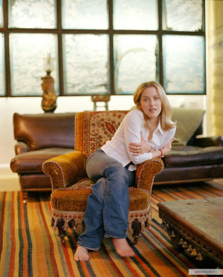 Gillian Anderson pic #87393