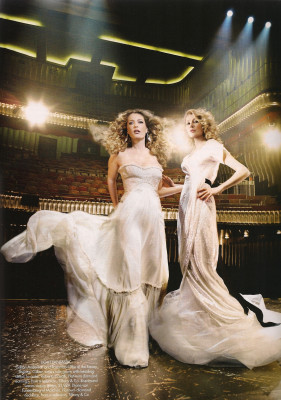 Gillian Anderson pic #233974