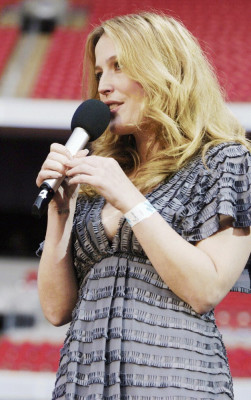 Gillian Anderson pic #82585