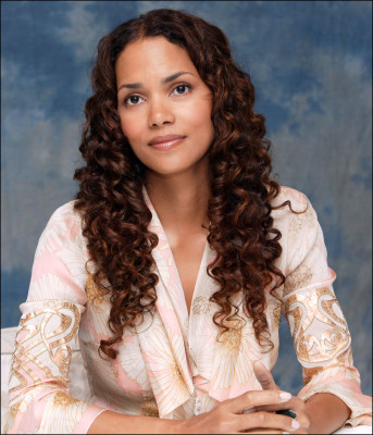 Halle Berry pic #59513