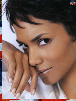 Halle Berry pic #30122