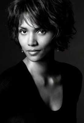 Halle Berry pic #570557