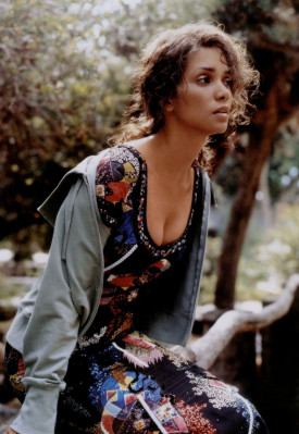 Halle Berry pic #37453