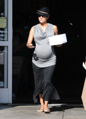 Halle Berry pic #631547