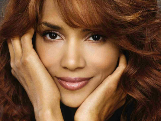 Halle Berry pic #140595