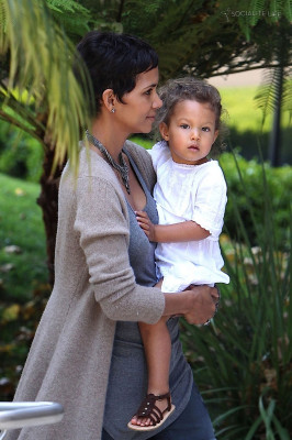 Halle Berry pic #256519