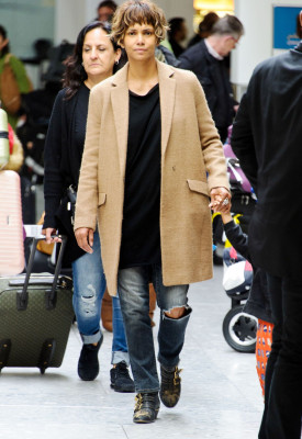 Halle Berry pic #849254
