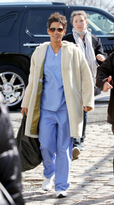 Halle Berry pic #359178