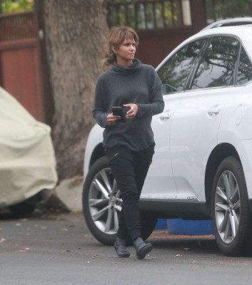 photo 4 in Halle Berry gallery [id899453] 2016-12-26 00:00:00