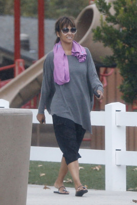 photo 15 in Halle Berry gallery [id887383] 2016-10-20 00:00:00