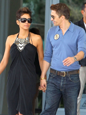 Halle Berry pic #575864