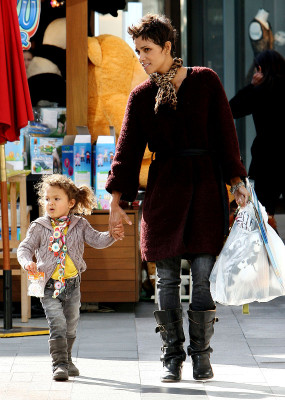 Halle Berry pic #317367
