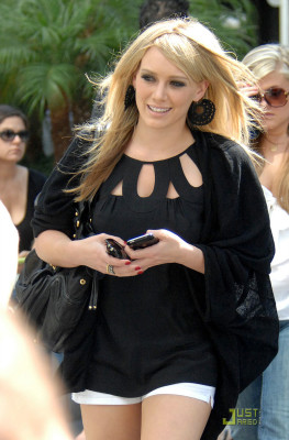 Hilary Duff pic #153428