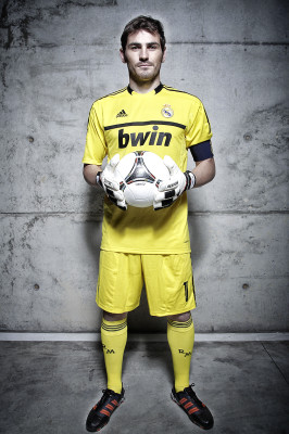 Iker Casillas pic #454005