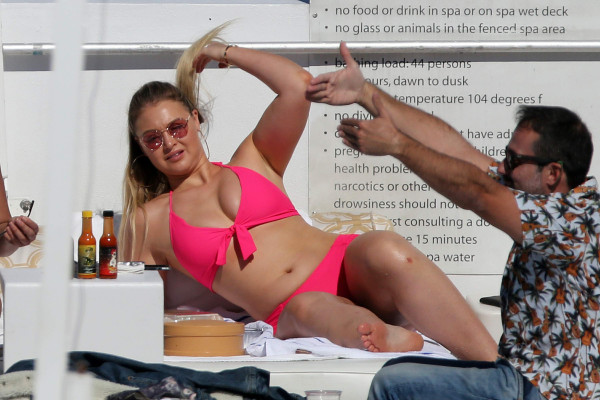 Iskra Lawrence pic #989217