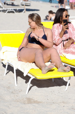 Iskra Lawrence pic #990075