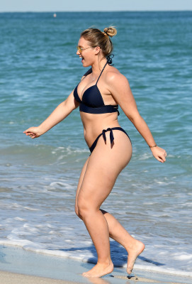 Iskra Lawrence pic #991179