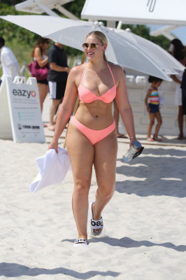 Iskra Lawrence pic #1051246