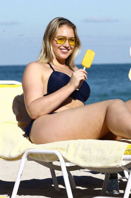 Iskra Lawrence pic #988835
