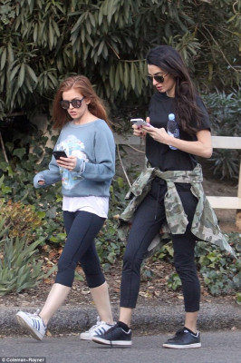 photo 13 in Isla Fisher gallery [id1005093] 2018-02-04 00:00:00