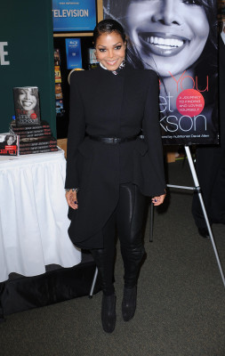 photo 24 in Janet Jackson gallery [id359789] 2011-03-23 00:00:00