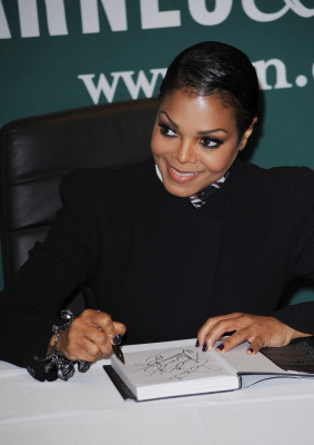 photo 25 in Janet Jackson gallery [id359788] 2011-03-23 00:00:00