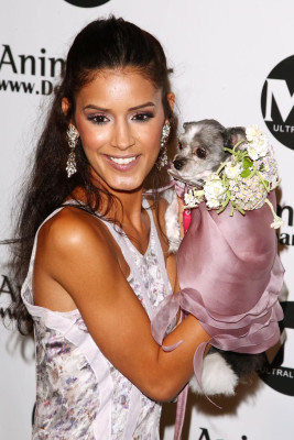 Jaslene Gonzalez pic #334563