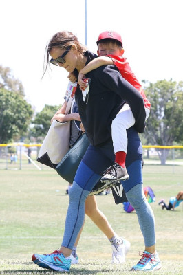 photo 11 in Jennifer Garner gallery [id1033367] 2018-05-01 00:00:00