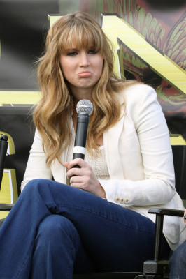 photo 10 in Jennifer Lawrence gallery [id501018] 2012-06-19 00:00:00