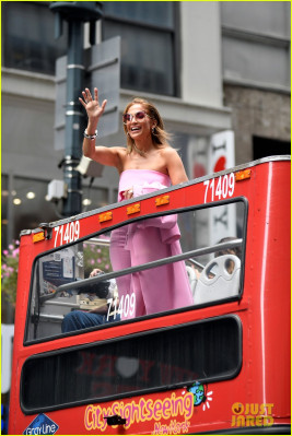 Jennifer Lopez pic #1176559