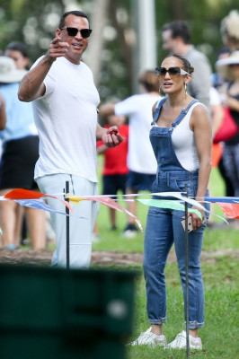 Jennifer Lopez pic #1178406