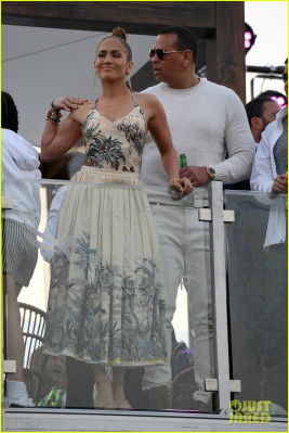 Jennifer Lopez pic #1200703