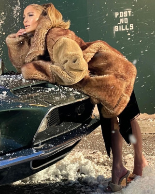 photo 17 in Jennifer Lopez gallery [id1288172] 2021-12-17 00:00:00