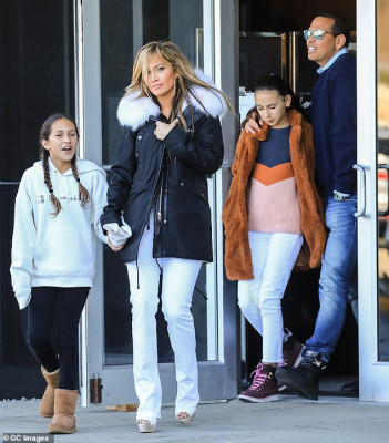 Jennifer Lopez pic #1119829