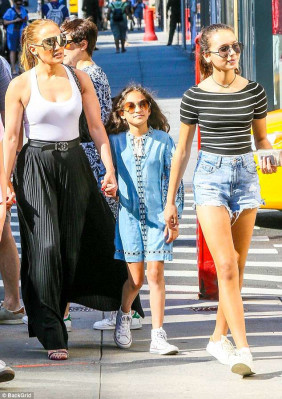 Jennifer Lopez pic #1049117