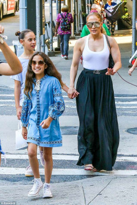 Jennifer Lopez pic #1049120