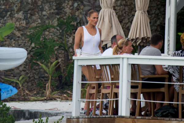 Jennifer Lopez pic #1055489