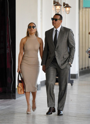 Jennifer Lopez pic #1010643