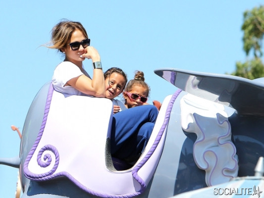 Jennifer Lopez pic #629795