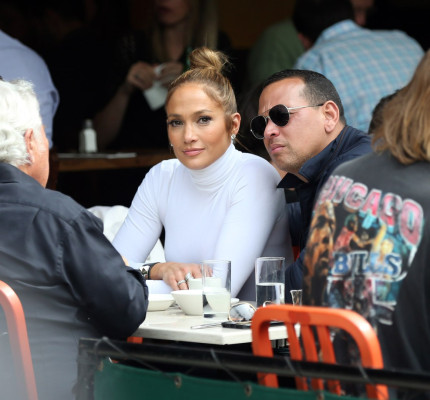 Jennifer Lopez pic #1034877