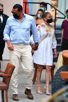 Jennifer Lopez pic #1229399