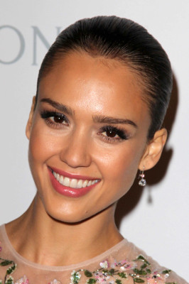Jessica Alba pic #550443