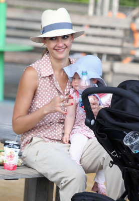 Jessica Alba pic #517320