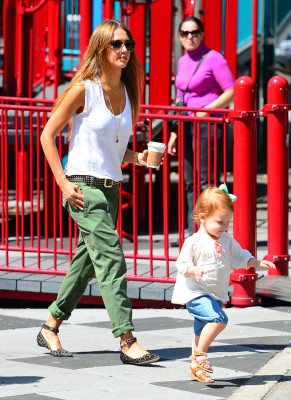 Jessica Alba pic #632042