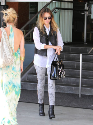 Jessica Alba pic #545718