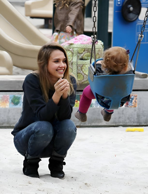 photo 4 in Jessica Alba gallery [id1286932] 2021-12-16 00:00:00