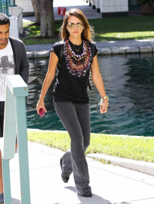 Jessica Alba pic #730703