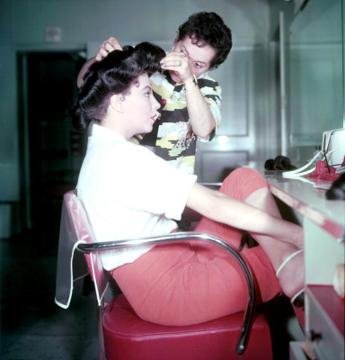photo 6 in Joan Collins gallery [id376905] 2011-05-11 00:00:00