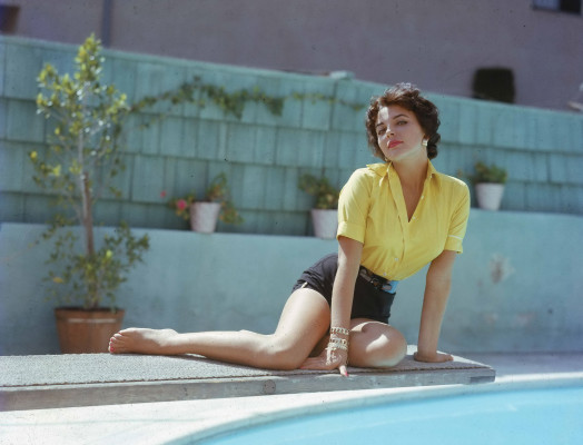 Joan Collins pic #182425